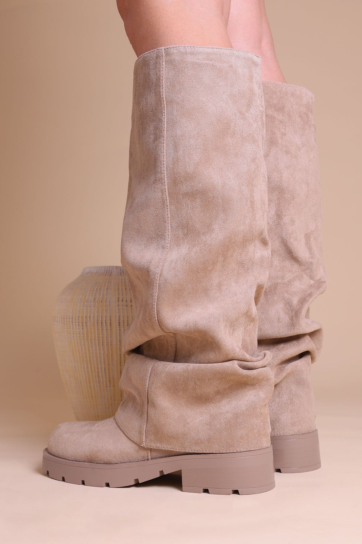Kozaki Karolina · zamsz taupe