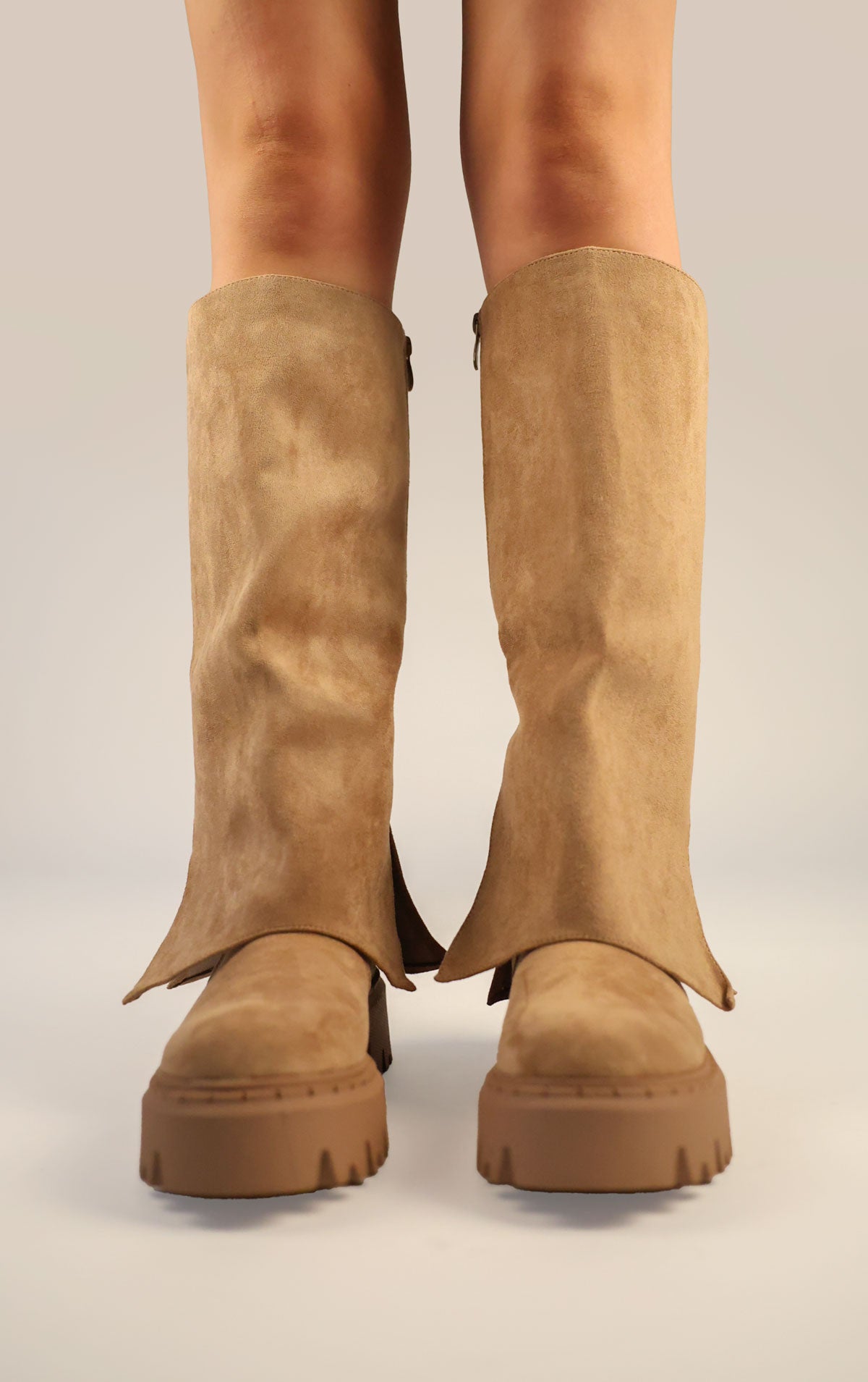 Kozaki Leonia · zamsz khaki
